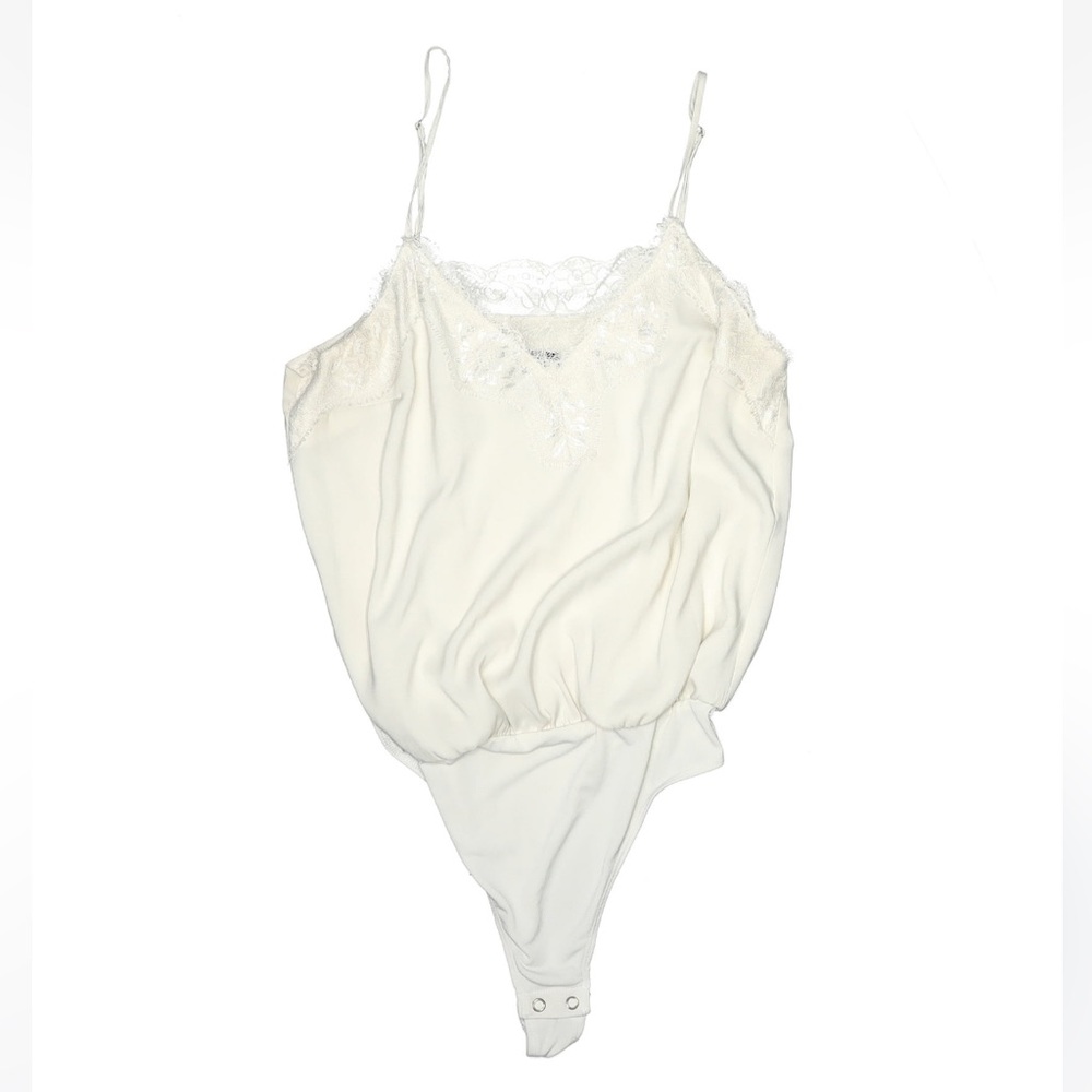 Express Elegant Cream Lace Bodysuit